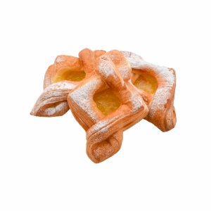 Слойка с яблоком